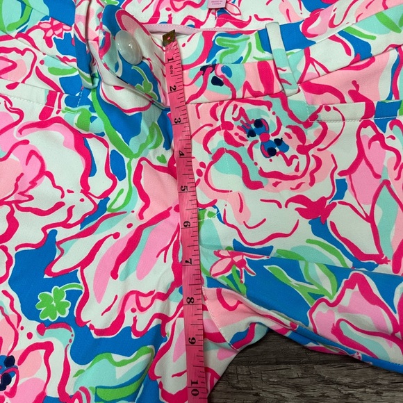 Lilly Pulitzer 6 Luxury Capri Flutter Blue Lucky Charm Floral Print Pants - Picture 4 of 8
